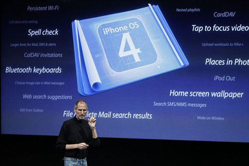 Steve Jobs explains iPhone OS 4 features
